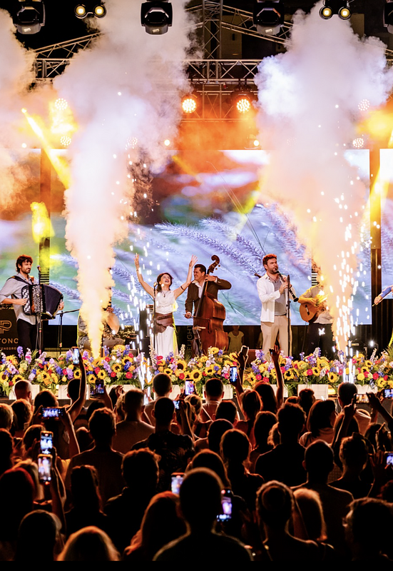 Barcelona Gipsy balKan Orchestra