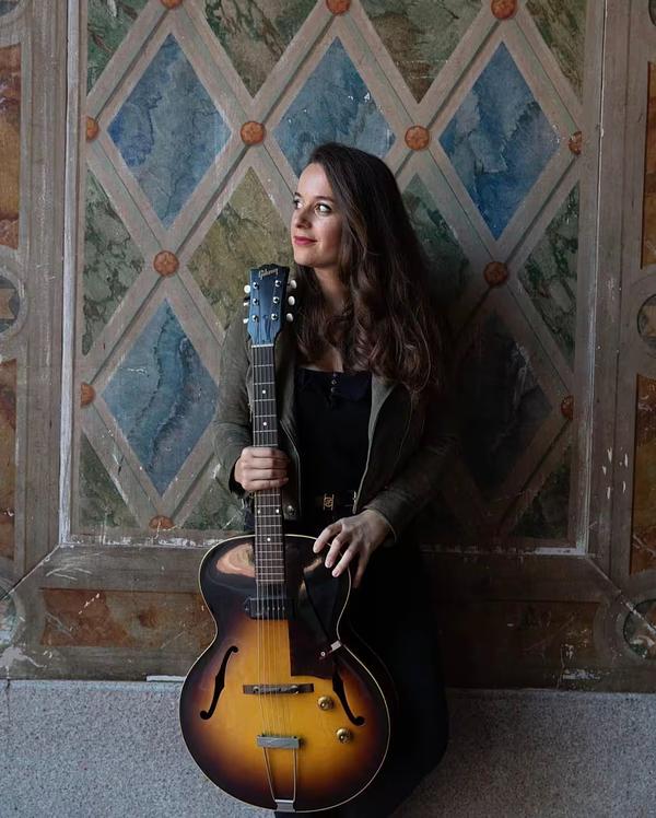 POP/JAZZ COVERS with Jeta Mehmeti Trio