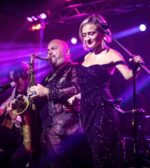 SWING JAZZ with Nadia Chechet Trio