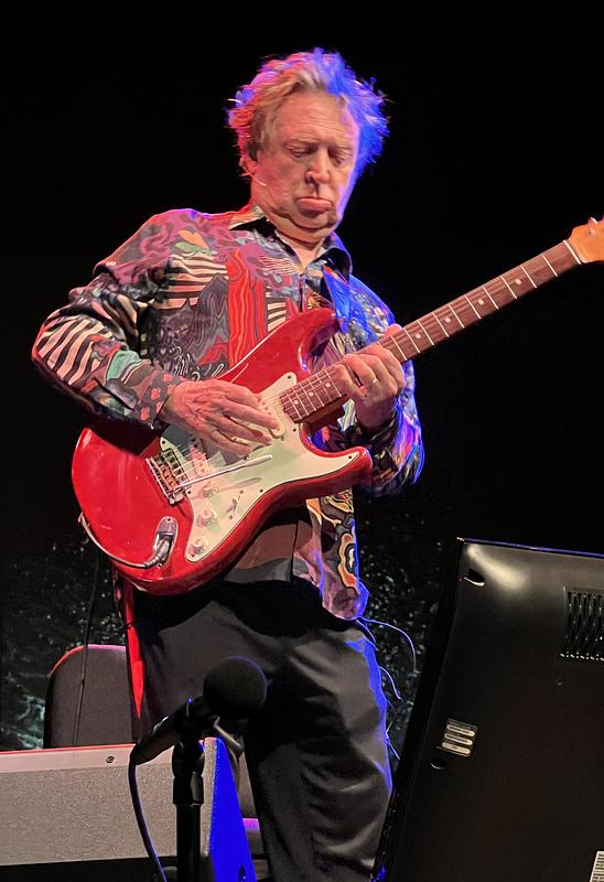 Andy Summers - The Cracked Lens + A Missing String