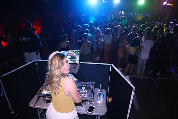 Love Shack Ladies Night with Jes Button