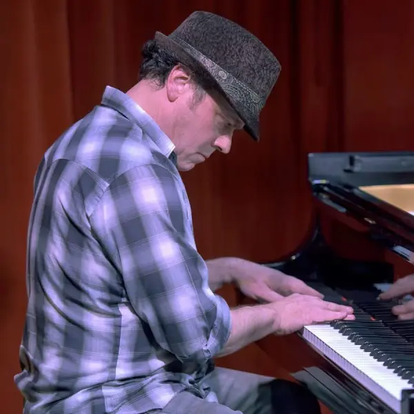 JAMES CARNEY QUARTET